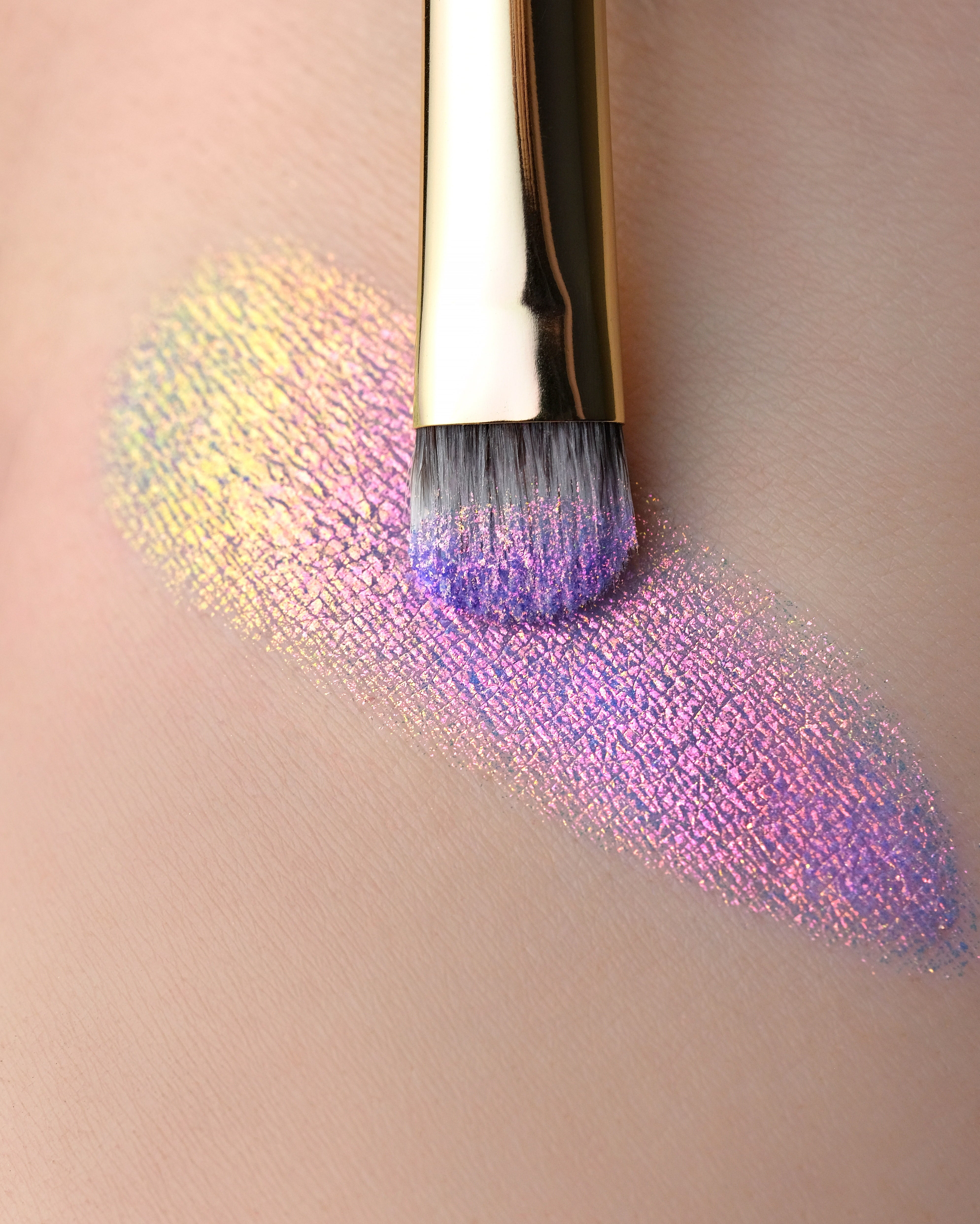 Happy Bunny Opal Moonstone Multichrome Loose Eyeshadow