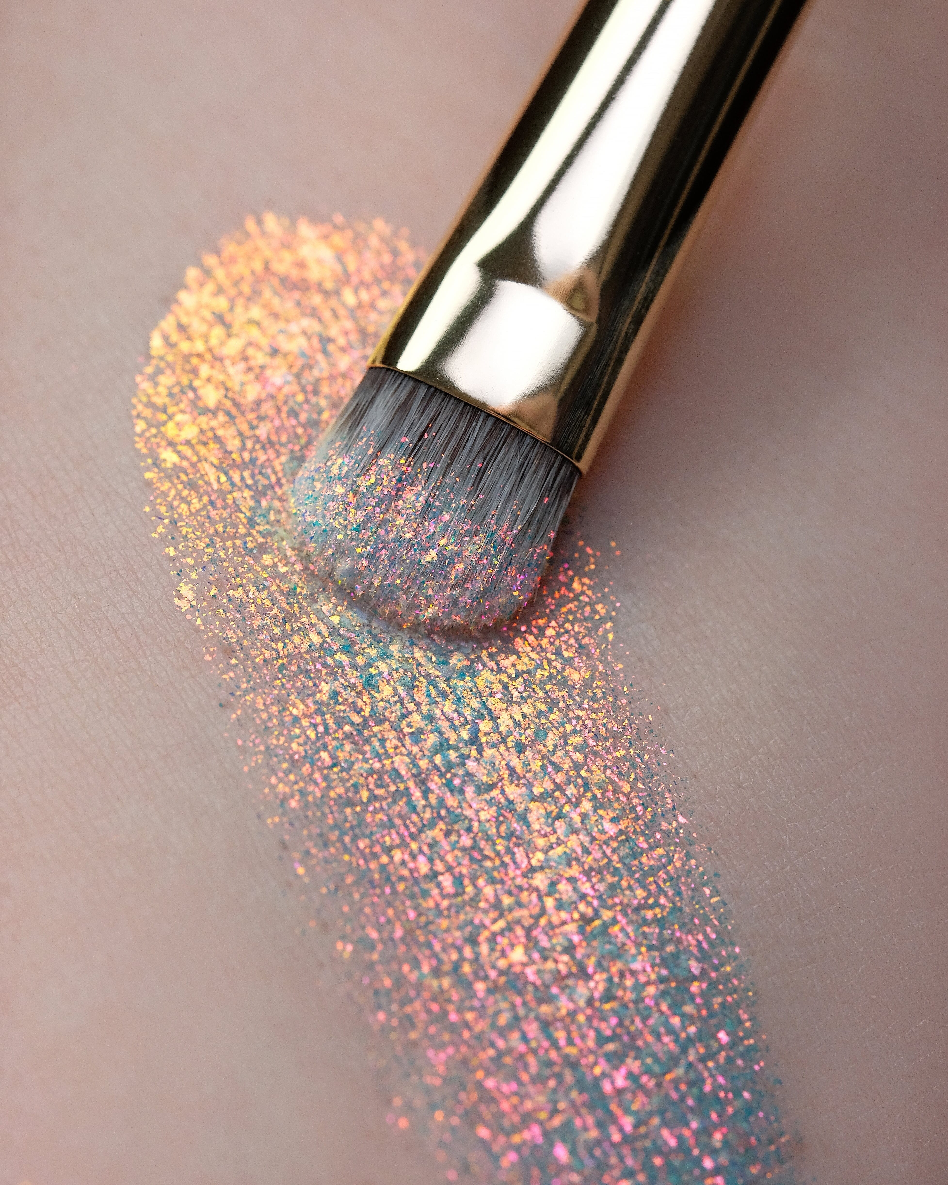 Pillow Fight Opal Multichrome Loose Eyeshadow